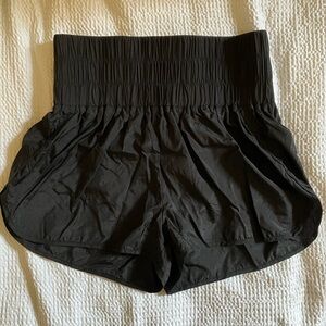 NWT High waist exercise short